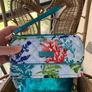 Vera Bradley All in One Crossbody Shore Thing